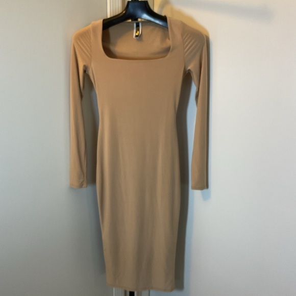 10. Tan Bodycon Long Sleeve Dress for Night Out Size Small - Picture 2 of 8